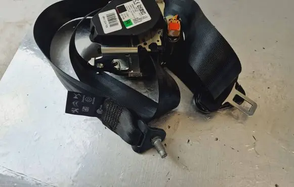 Peugeot 208 Rear seatbelt 642559700E 98412247XX