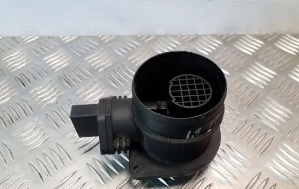 Volkswagen Touran I Mass air flow meter 0281002531 038906461B