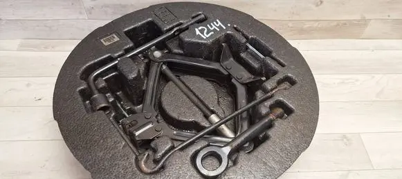 Hyundai i40 Tool set 091493Z650