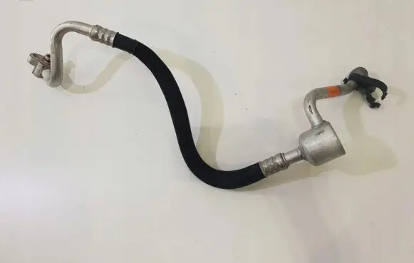 Ford Kuga II Air conditioning (A/C) pipe/hose