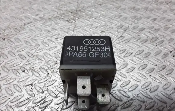 Audi A8 S8 D2 4D Horn buzzer relay 431951253H