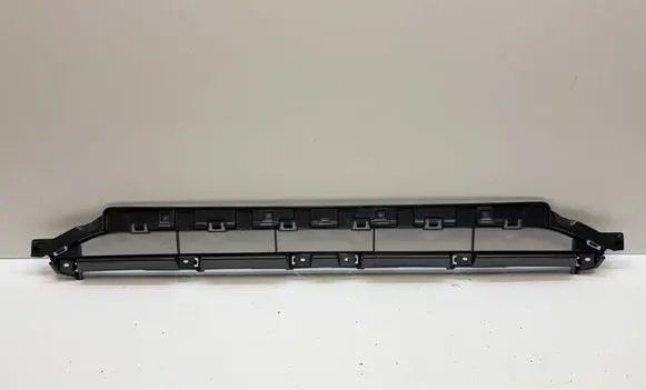 Audi Q7 4M Front bumper lower grill 4M0807647B