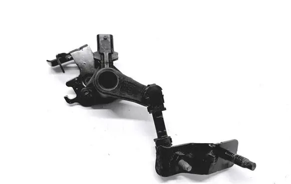 Peugeot 2008 II Rear air suspension level height sensor 9829729180