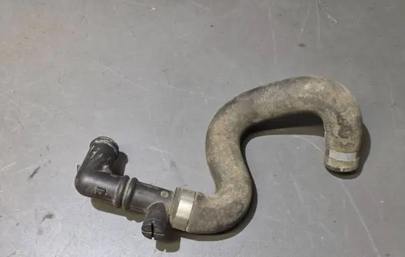 Audi A8 S8 D3 4E Engine coolant pipe/hose 4E0819163B