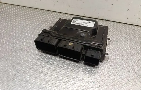 Renault Trafic III (X82) Engine control unit/module ECU 0281021160 237109895S 237109896S