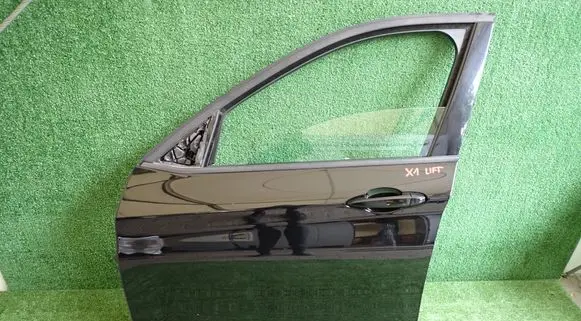 BMW X1 F48 F49 Front door