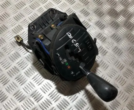 Lexus IS 200-300 Gear shifter/selector