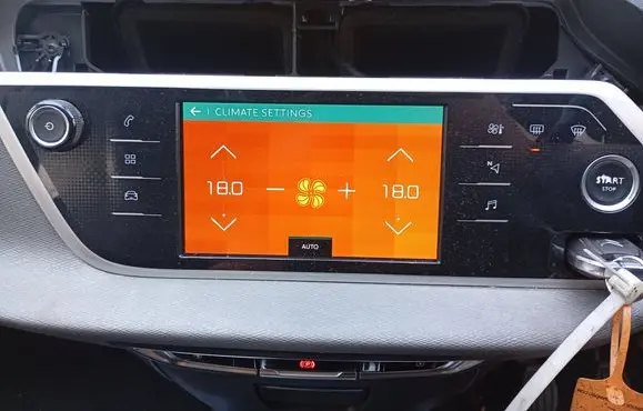 Citroen C4 II Picasso Screen/display/small screen 9813040980 047817 A2C14803901