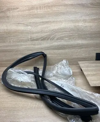 Peugeot 206 Rubber seal tailgate window/glass 8120G7