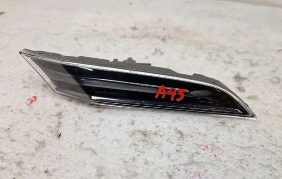 Porsche 911 992 Front bumper turn signal 992953352