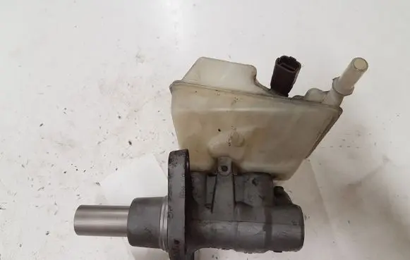 Citroen C4 I Picasso Master brake cylinder 965400218001