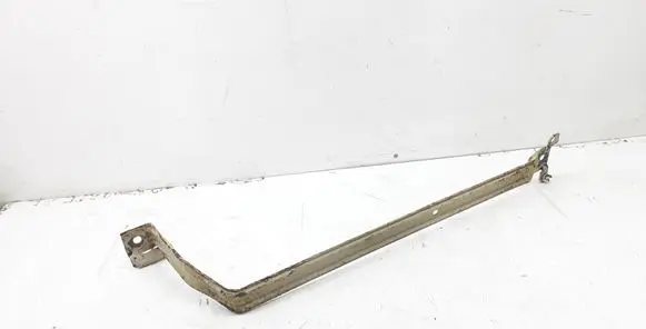 Fuel tank mounting bracket