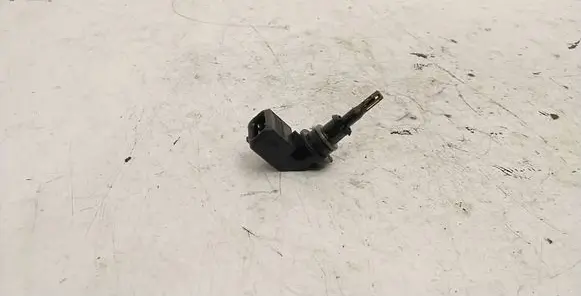 BMW 3 E90 E91 Intake air temperature sensor 7792203 13632610