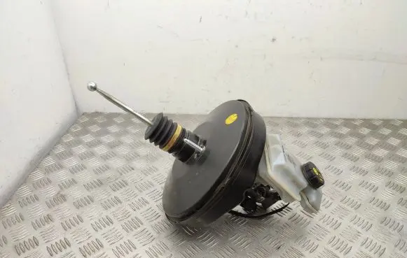 Volkswagen Golf VII Brake booster 5Q1614105BP 5Q1611301