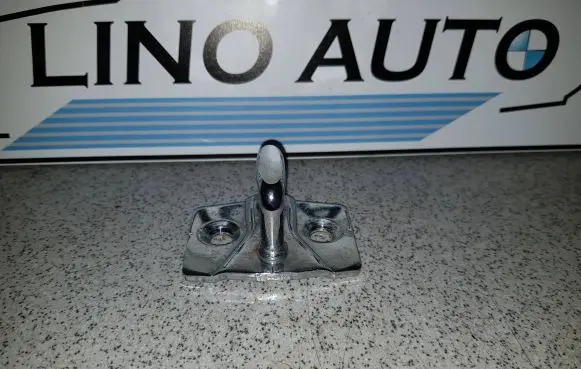 BMW 5 E60 E61 Rear door lock loop/hook striker 7148705