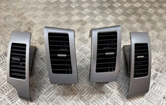 Peugeot 4007 Dashboard side air vent grill/cover trim