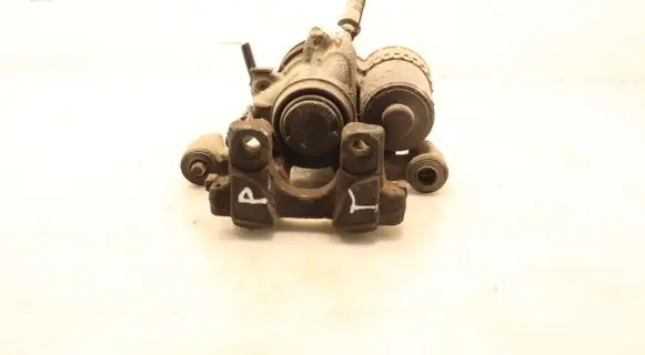 BMW 2 F45 Rear brake caliper