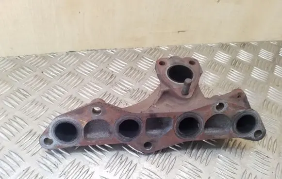 Toyota Corolla E120 E130 Exhaust manifold