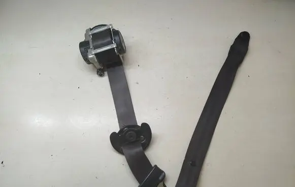 Land Rover Range Rover Sport L494 Front seatbelt CPLA611B08 621635400