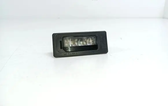 Volkswagen Touareg II Number plate light 3AF943021A