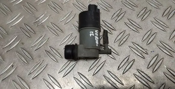 Toyota Verso Windscreen/windshield washer pump 853300F010