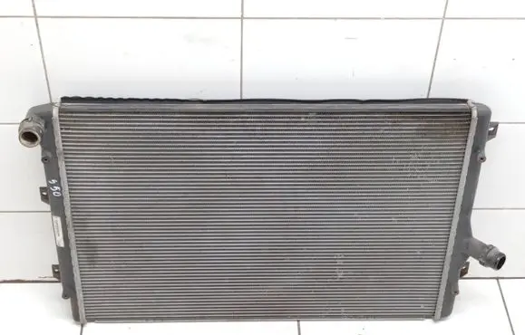 Skoda Octavia Mk2 (1Z) Coolant radiator 1K0121251DD