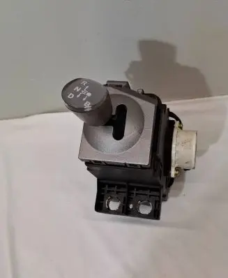 Toyota Prius (NHW20) Gear shift switch/knob 8945147030 PA66GF33 LLDD