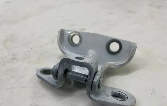 KIA Xceed Rear door upper hinge