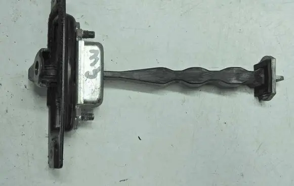 Nissan Leaf I (ZE0) Front door check strap stopper 