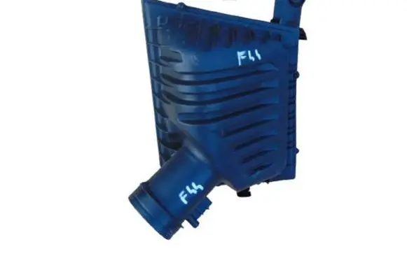 BMW 2 F44 Air filter box 8513916