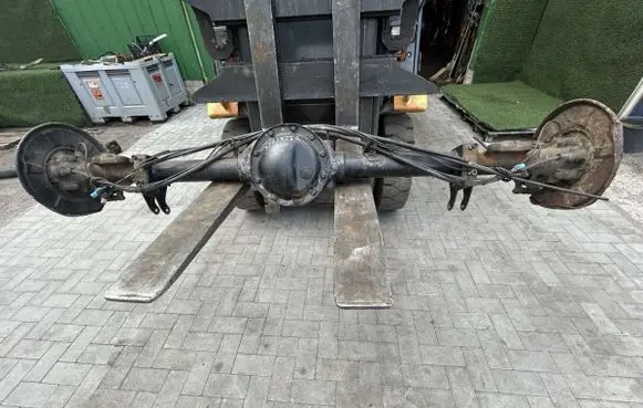 Mercedes-Benz Sprinter W906 Rear axle beam 9063502404 A9063502404