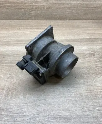 Audi A6 S6 C4 4A Mass air flow meter 054133471