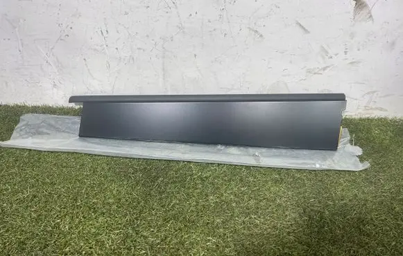 Land Rover Discovery 3 - LR3 Trim molding 