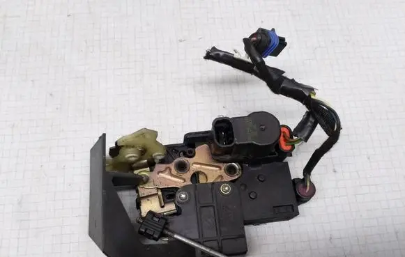 Alfa Romeo 156 Front door lock 1683551153