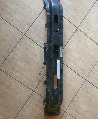 Audi 80 90 S2 B4 Radiator mount bracket 893805853A