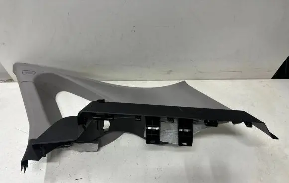 BMW 2 F45 (D)pillar trim (top) 