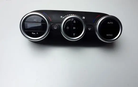 Alfa Romeo Giulietta Air conditioner control unit module 156101737