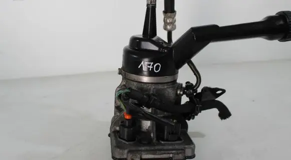 Peugeot 308 Power steering pump 9686207180 A0015817