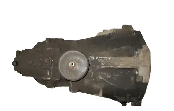 Volkswagen II LT Manual 5 speed gearbox 000300043A
