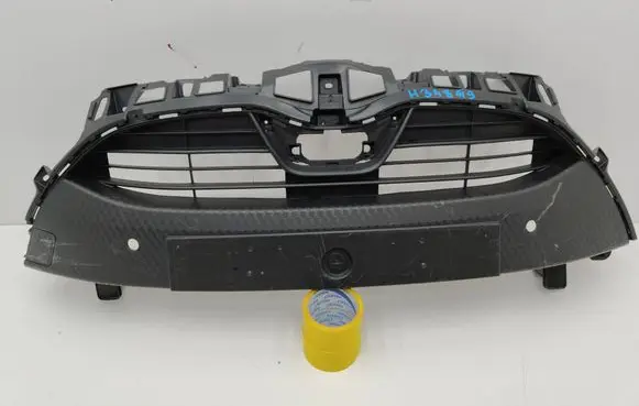 Toyota Yaris XP210 Front bumper upper radiator grill 53101K0050