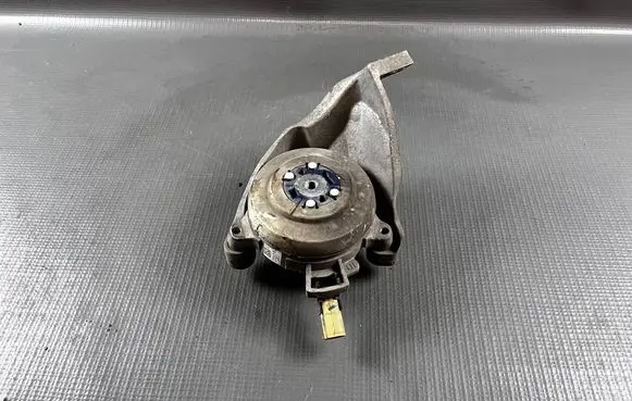 Audi SQ7 Engine mount bracket 4M0399201G