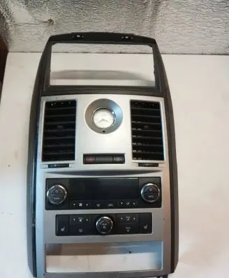 Chrysler Town & Country V Climate control unit P55111917AA
