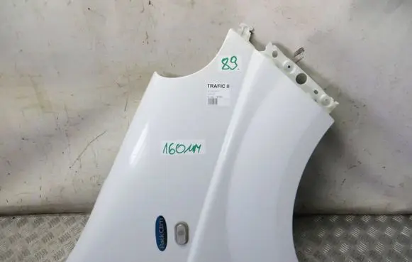 Renault Trafic II (X83) Fender