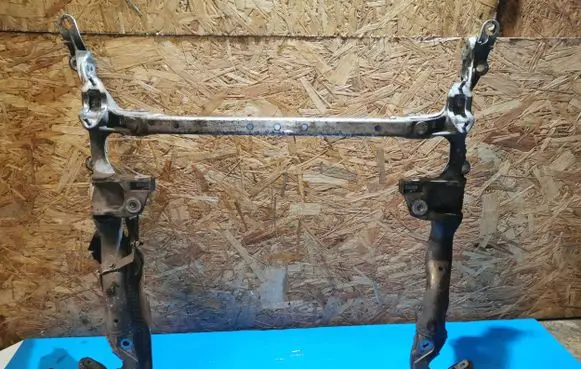 Audi A4 S4 B8 8K Front subframe 8T0399315H 4450301712