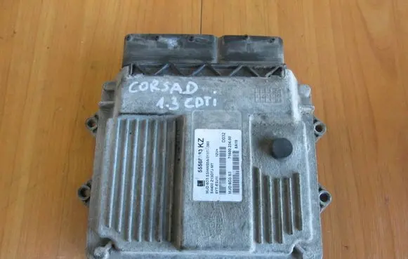 Opel Corsa D Engine control unit/module 55568383 7160023400