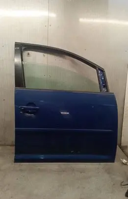 Volkswagen Touran I Front door 