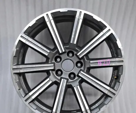 Audi Q7 4M R20 alloy rim 
