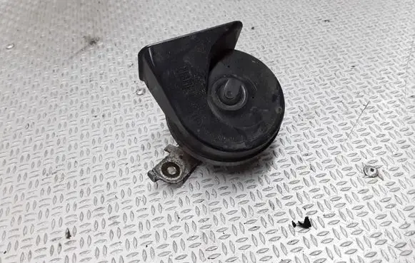 Mercedes-Benz E W211 Horn signal E30055306