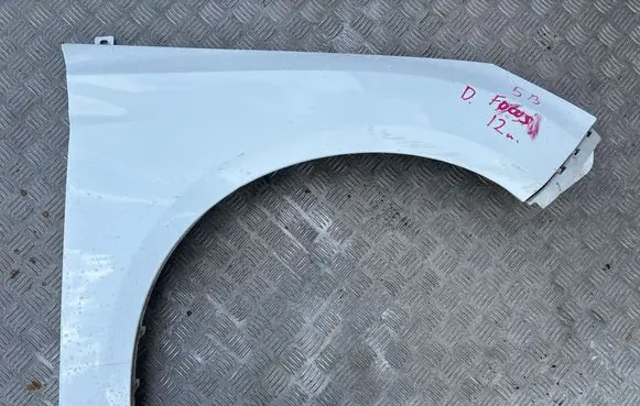 Ford Focus Fender