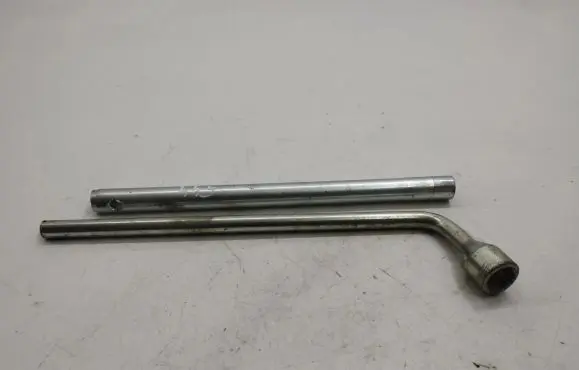 Mini Cooper Countryman R60 Wheel nut wrench 